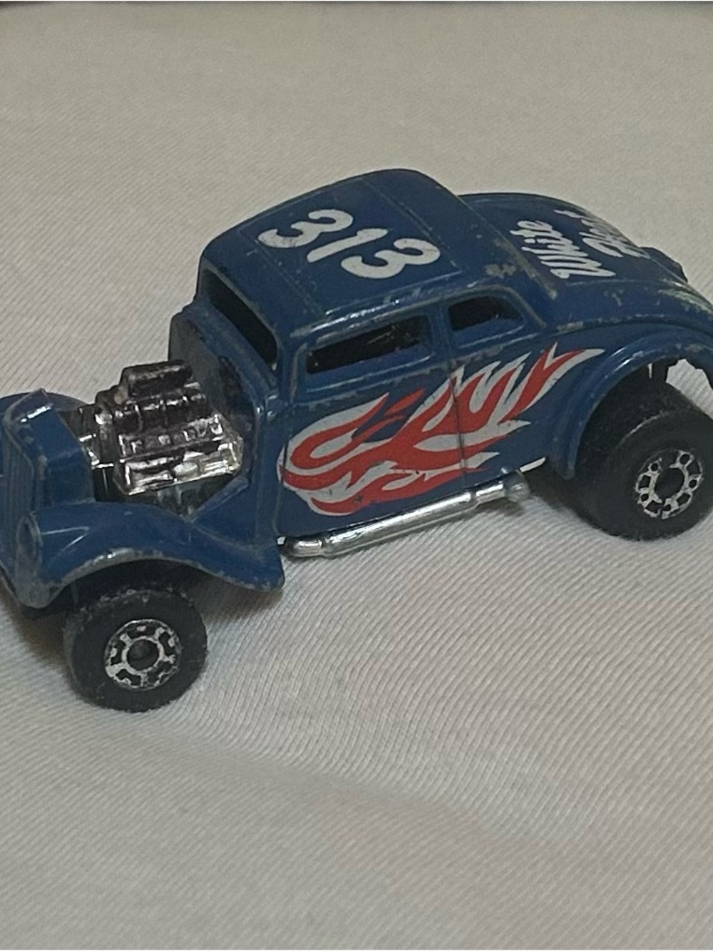 Vintage Matchbox ’33 Willys Street Rod Diecast Car - White Heat